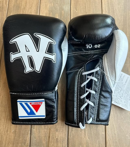 Top Rated Winning Black/White Boxing Gloves Online for Fighters and Gym Training Workouts